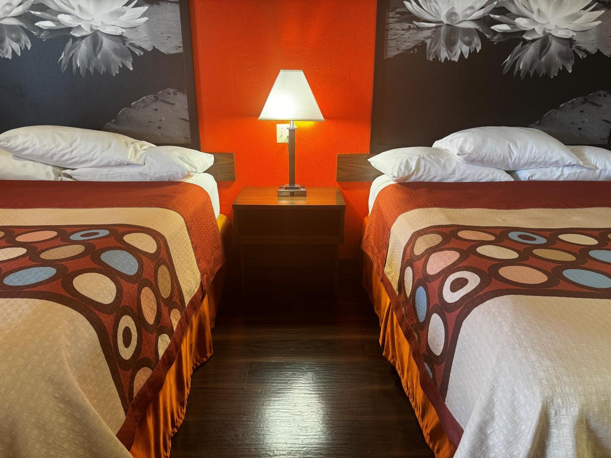 Super 8 By Wyndham Giddings Hotell Exteriör bild